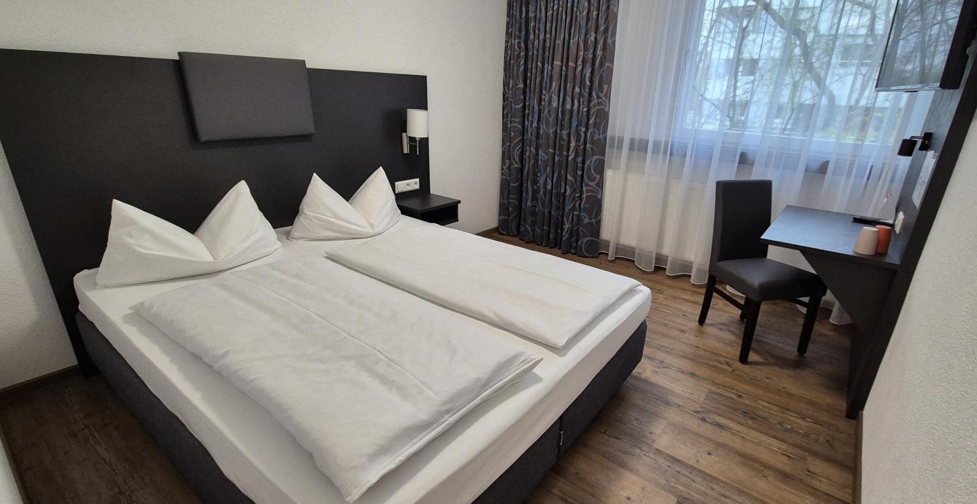 Melvi Hotel Гёппинген Экстерьер фото